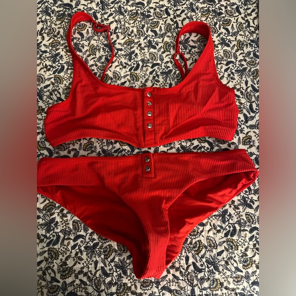 Frankies bikini size top & bottom size M - Picture 2 of 4